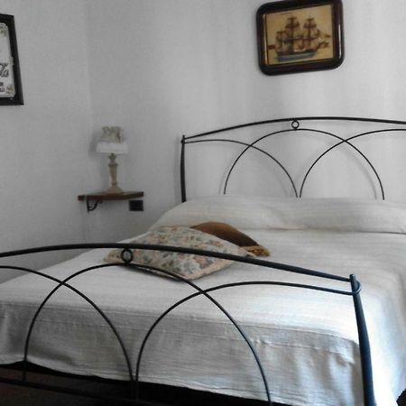 B&B Il Galileo Fornelli Bagian luar foto
