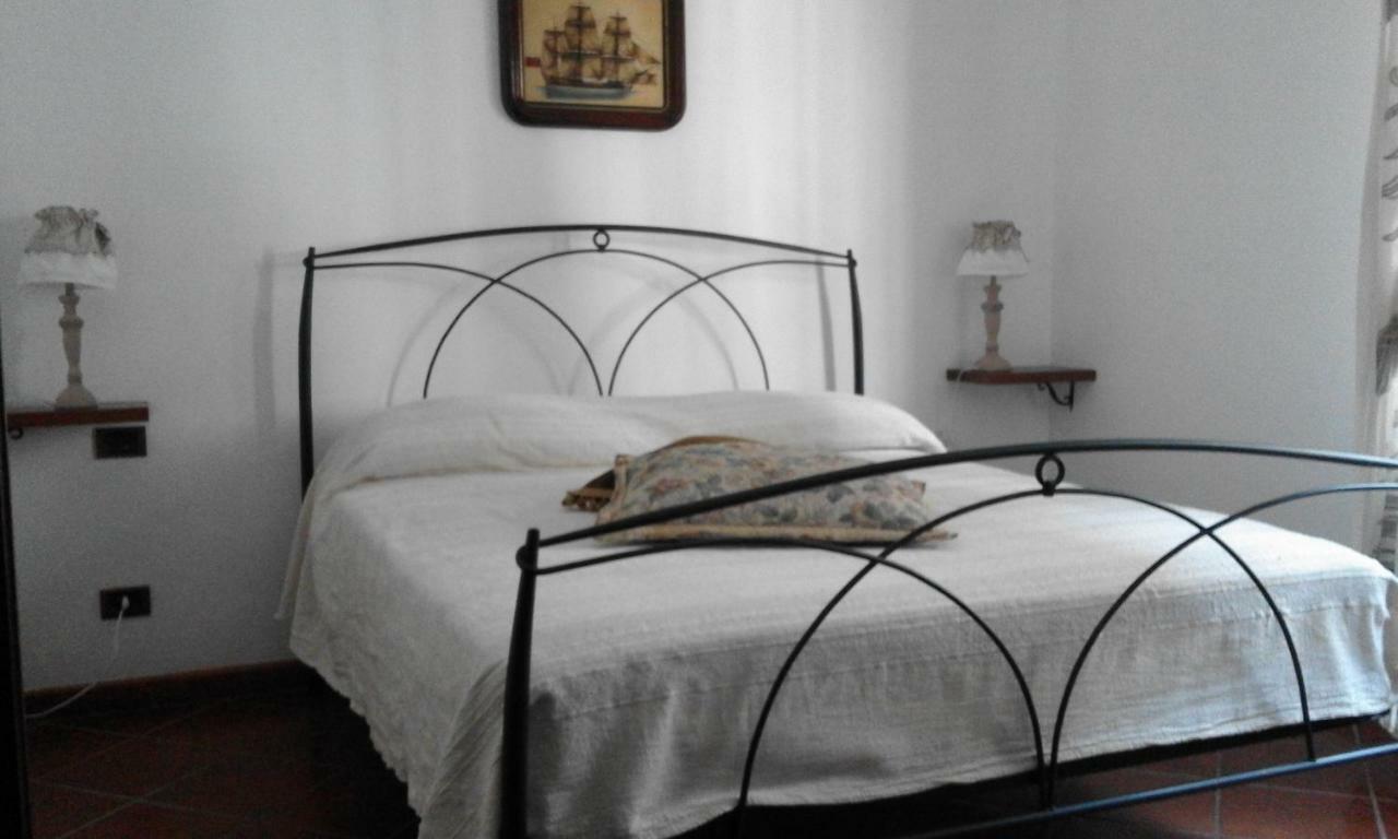 B&B Il Galileo Fornelli Bagian luar foto