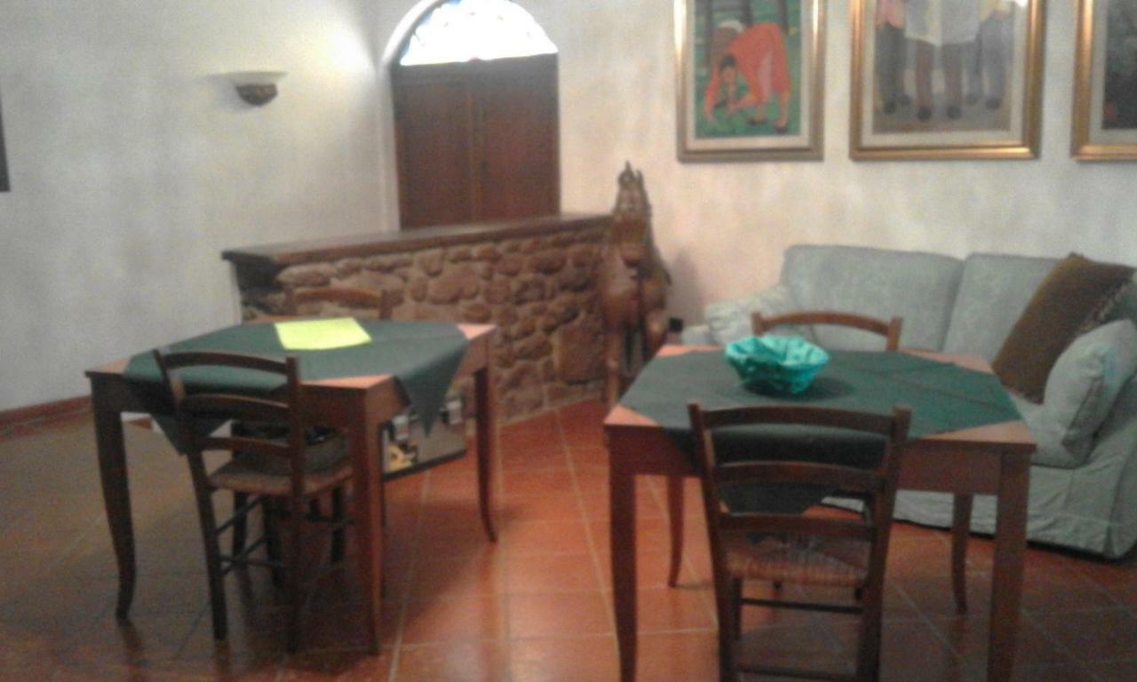 B&B Il Galileo Fornelli Bagian luar foto